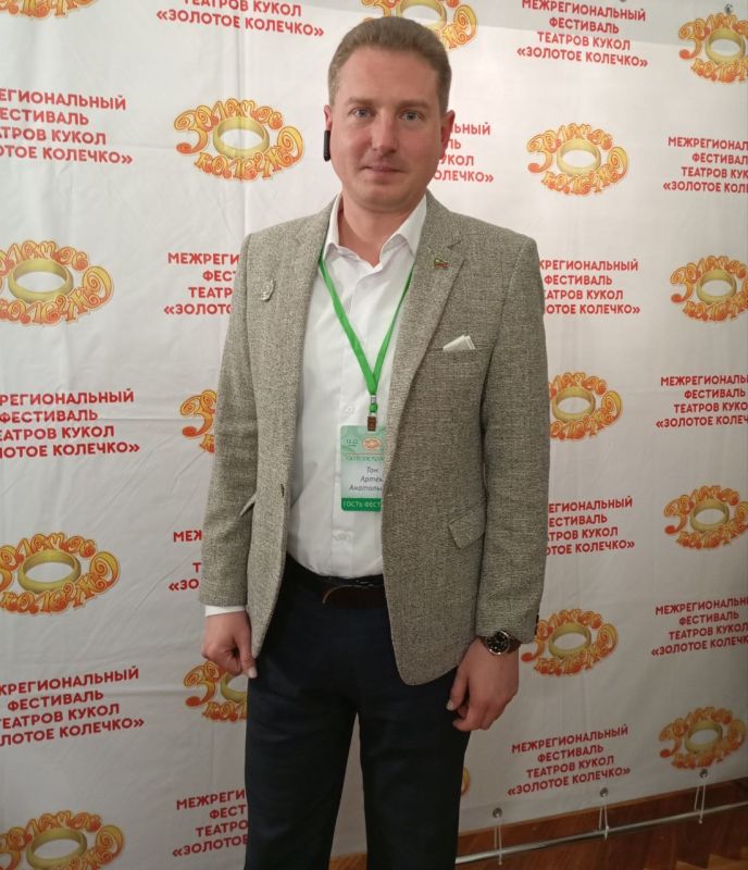 Директор Горловского театра кукол принимает участие в театральном фестивале во Владимире