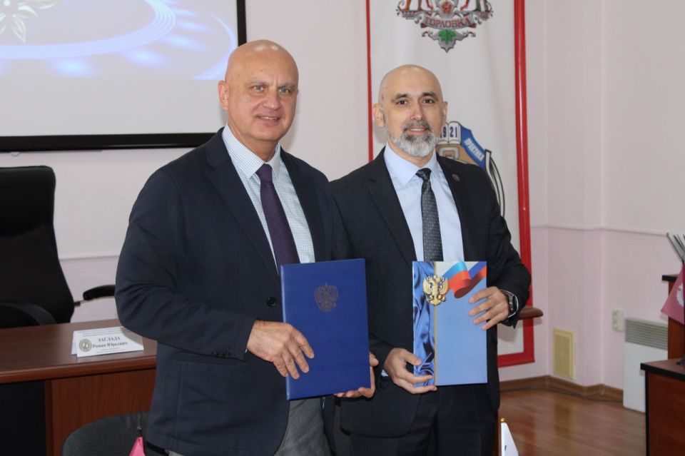 ���� ���������: � ������������-�������� ��������� ������ ���������� ���������� ���������� � �������������� � ��� ���ӻ