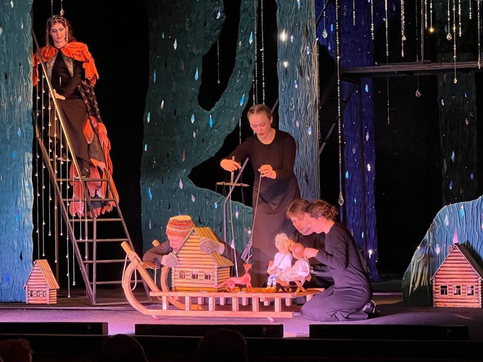 Директор Горловского театра кукол принимает участие в театральном фестивале во Владимире Директор Горловского театра кукол принимает участие в театральном фестивале во Владимире