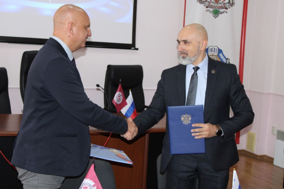 ���� ���������: � ������������-�������� ��������� ������ ���������� ���������� ���������� � �������������� � ��� ���ӻ