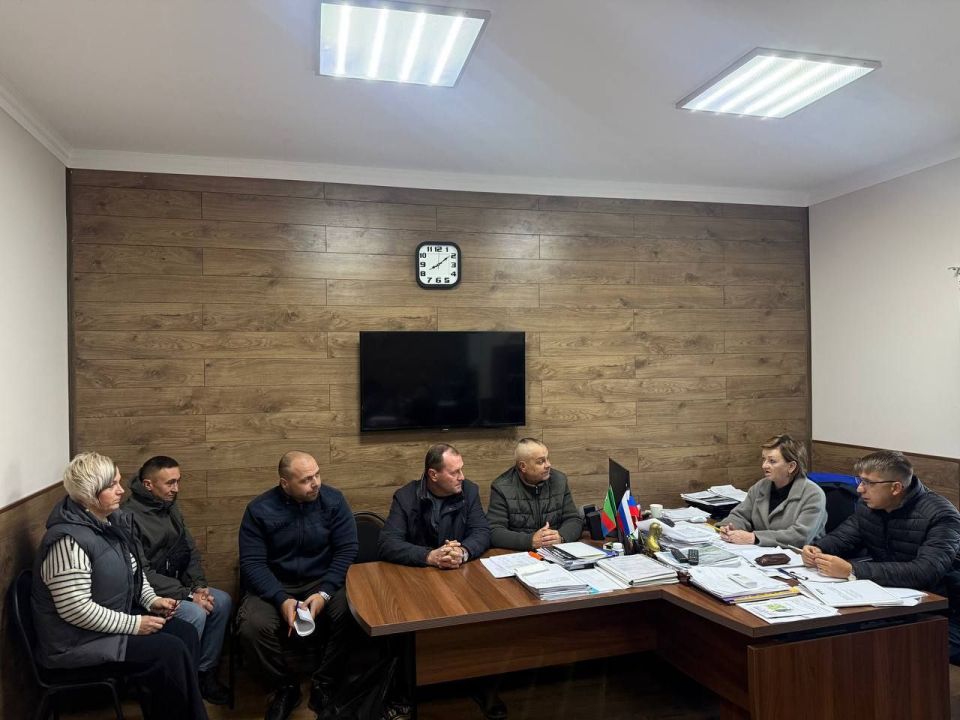 Представитель Общественного совета на встречах депутатов с населением Представитель Общественного совета на встречах депутатов с населением