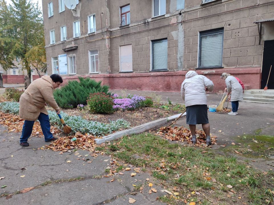 Роман Конев: Партийцы Единой России Центрально-Городского района Горловки поддерживают проект «Городская среда» Роман Конев: Партийцы Единой России Центрально-Городского района Горловки поддерживают проект «Городская среда»