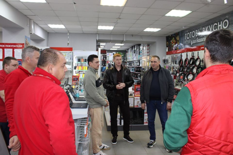 Иван Приходько: Состоялась встреча руководства администрации городского округа Горловка с трудовым коллективом Иван Приходько: Состоялась встреча руководства администрации городского округа Горловка с трудовым коллективом