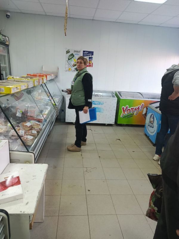 Иван Приходько: Активисты Народного контроля проверили ряд магазинов Горловки Иван Приходько: Активисты Народного контроля проверили ряд магазинов Горловки