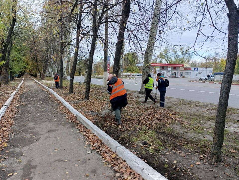 МУП «Простор» ежедневно выполняет все необходимые работы по содержанию городских улиц МУП «Простор» ежедневно выполняет все необходимые работы по содержанию городских улиц