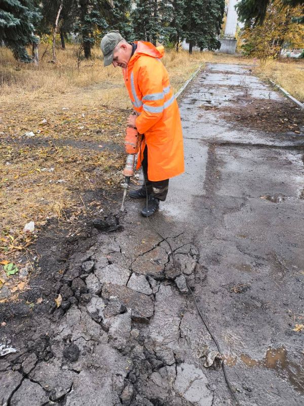 Роман Конев: О дорожных работах МУНИЦИПАЛЬНОГО УНИТАРНОГО ПРЕДПРИЯТИЯ «ПРОСТОР» АДМИНИСТРАЦИИ ГОРОДСКОГО ОКРУГА ГОРЛОВКА ДОНЕЦКОЙ НАРОДНОЙ РЕСПУБЛИКИ Роман Конев: О дорожных работах МУНИЦИПАЛЬНОГО УНИТАРНОГО ПРЕДПРИЯТИЯ «ПРОСТОР» АДМИНИСТРАЦИИ ГОРОДСКОГО ОКРУГА ГОРЛОВКА ДОНЕЦКОЙ НАРОДНОЙ РЕСПУБЛИКИ