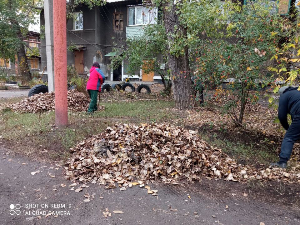 Иван Приходько: Добрый день, уважаемые жители Горловки! Представляю вашему вниманию еженедельный обзор работ, выполненных муниципальным унитарным предприятием «Управляющая компания города Горловка» Иван Приходько: Добрый день, уважаемые жители Горловки! Представляю вашему вниманию еженедельный обзор работ, выполненных муниципальным унитарным предприятием «Управляющая компания города Горловка»