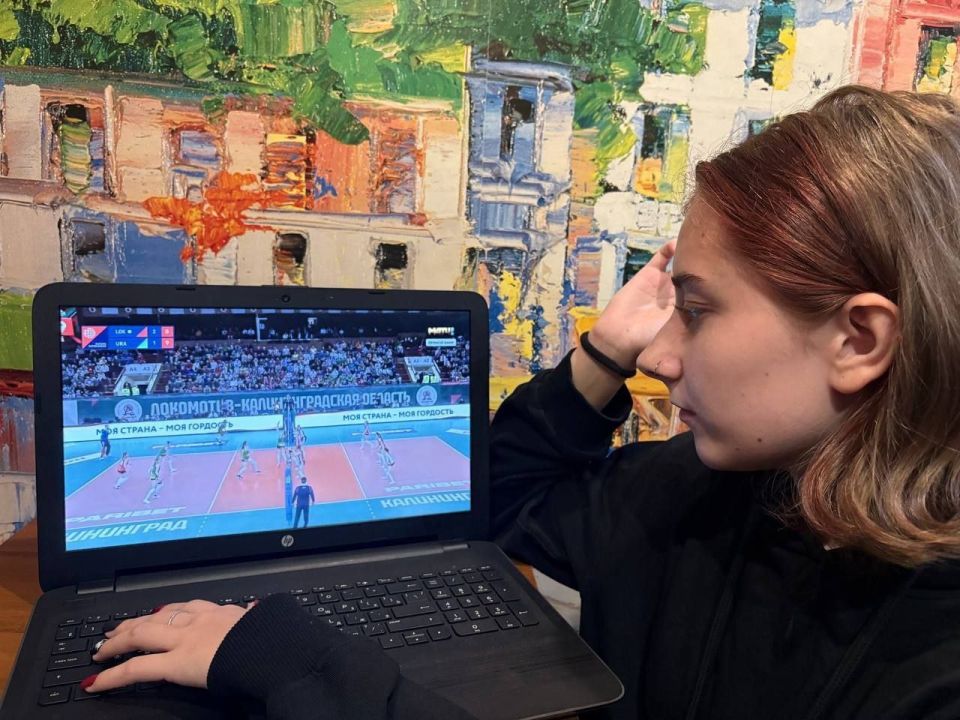 Роман Конев: 18 октября 2025 года в рамках реализации федерального партийного проекта «Детский спорт» партии «Единая Россия» депутат Горловского городского совета первого созыва Донецкой Народной Республики Дмитрий Корона... Роман Конев: 18 октября 2025 года в рамках реализации федерального партийного проекта «Детский спорт» партии «Единая Россия» депутат Горловского городского совета первого созыва Донецкой Народной Республики Дмитрий Корона...