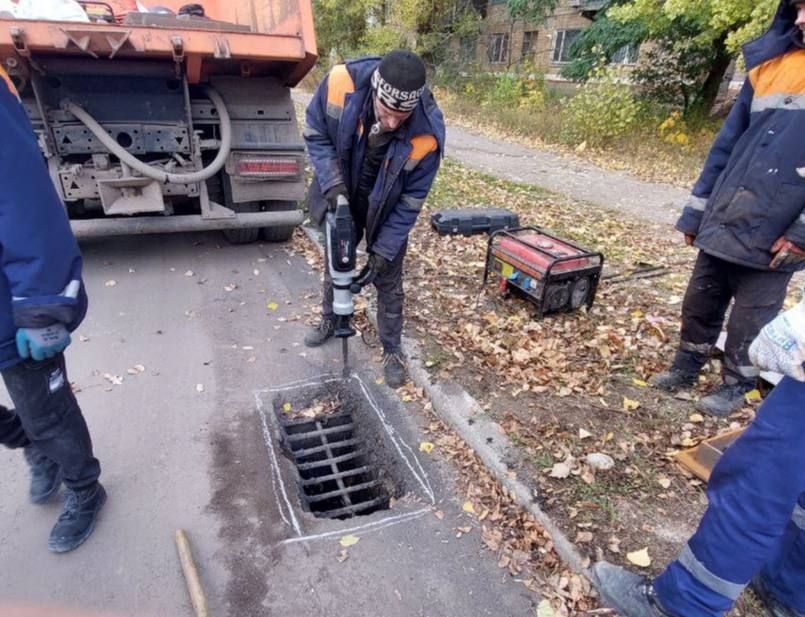 МУП «Простор» ежедневно выполняет все необходимые работы по содержанию городских улиц МУП «Простор» ежедневно выполняет все необходимые работы по содержанию городских улиц