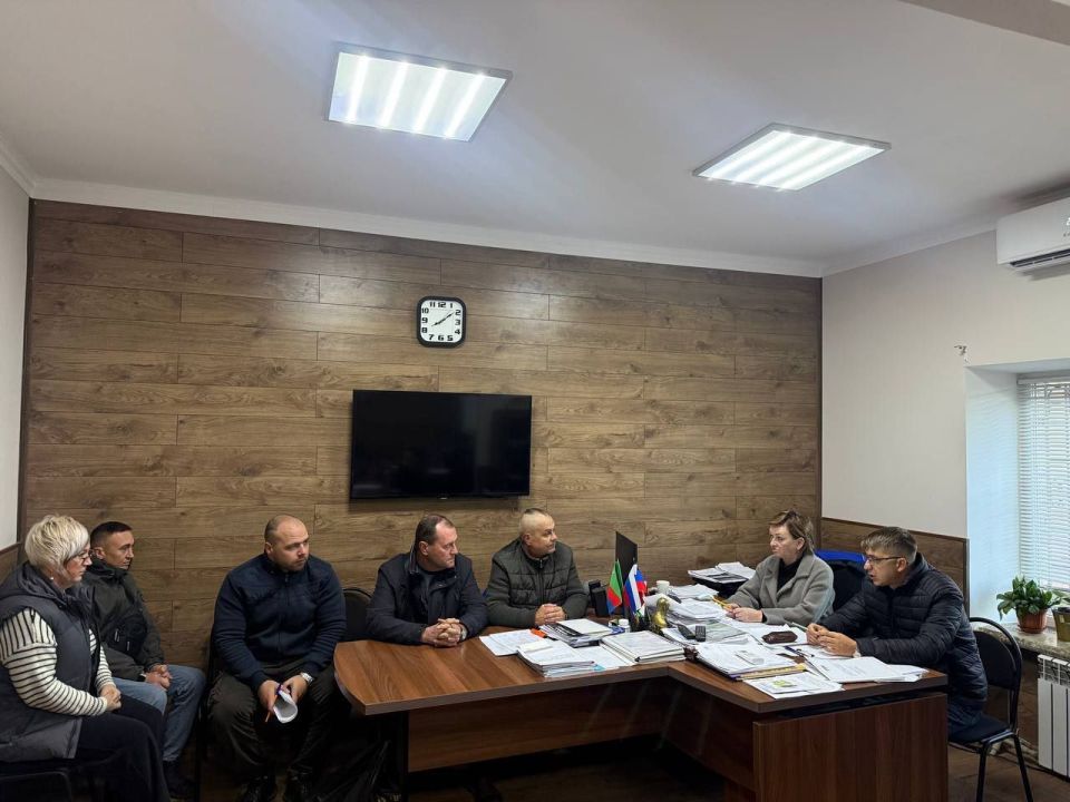 Роман Конев: ВСТРЕЧИ С НАСЕЛЕНИЕМ. 21 октября 2025 года депутаты Горловского городского совета от фракции «Единая Россия» — Светлана Викторовна Евсеенко, Эдуард Полепкин, Сергей Медведев в рамках исполнения поручения Главы...