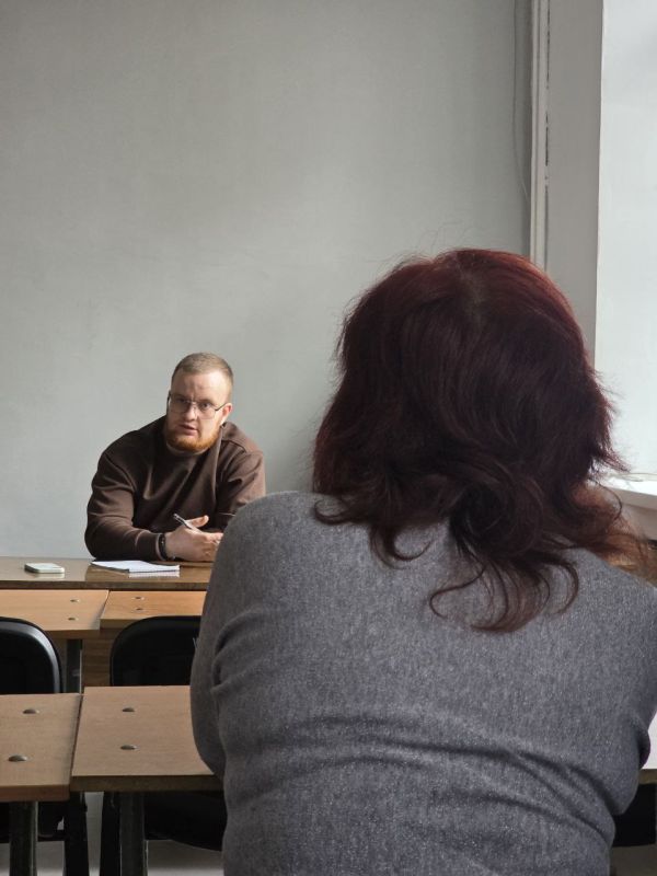 Председатель Общественного совета Горловки архимандрит Агафодор (Поляков) посетил встречу с населением депутата Горловского городского совета Даниила Карабаева Председатель Общественного совета Горловки архимандрит Агафодор (Поляков) посетил встречу с населением депутата Горловского городского совета Даниила Карабаева