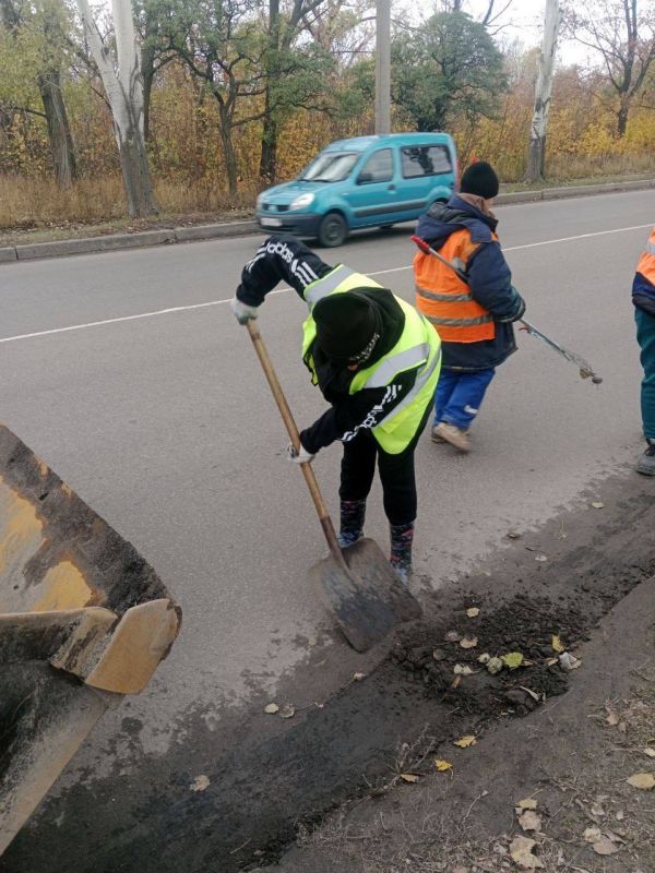 МУП «Простор» ежедневно выполняет все необходимые работы по содержанию городских улиц МУП «Простор» ежедневно выполняет все необходимые работы по содержанию городских улиц