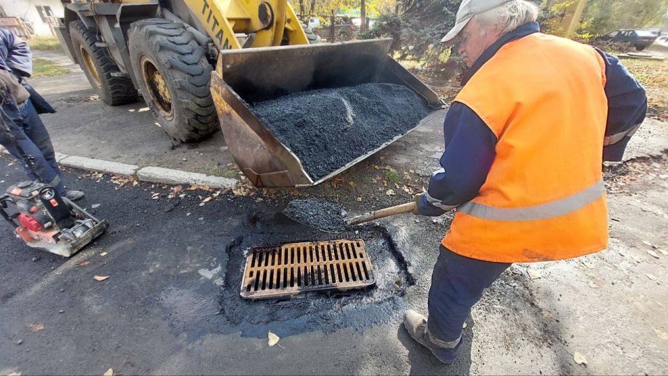 МУП «Простор» ежедневно выполняет все необходимые работы по содержанию городских улиц МУП «Простор» ежедневно выполняет все необходимые работы по содержанию городских улиц