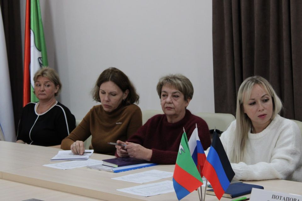 Роман Конев: Состоялась встреча с субъектами предпринимательства Роман Конев: Состоялась встреча с субъектами предпринимательства