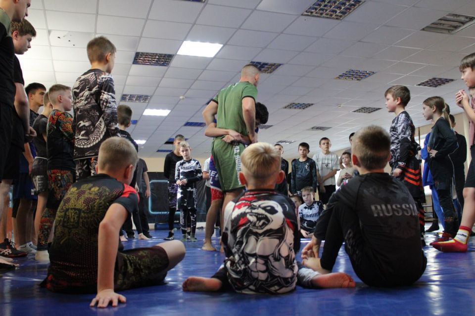 Мастер-класс для горловских спортсменов: вперёд – от рекорда к рекорду Мастер-класс для горловских спортсменов: вперёд – от рекорда к рекорду