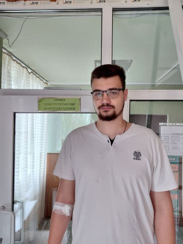 Более 6 литров цельной крови сдали доноры в рамках Недели донорской крови, приуроченной к празднику Покрова Пресвятой Богородицы, которую проводил социальный отдел епархии Более 6 литров цельной крови сдали доноры в рамках Недели донорской крови, приуроченной к празднику Покрова Пресвятой Богородицы, которую проводил социальный отдел епархии