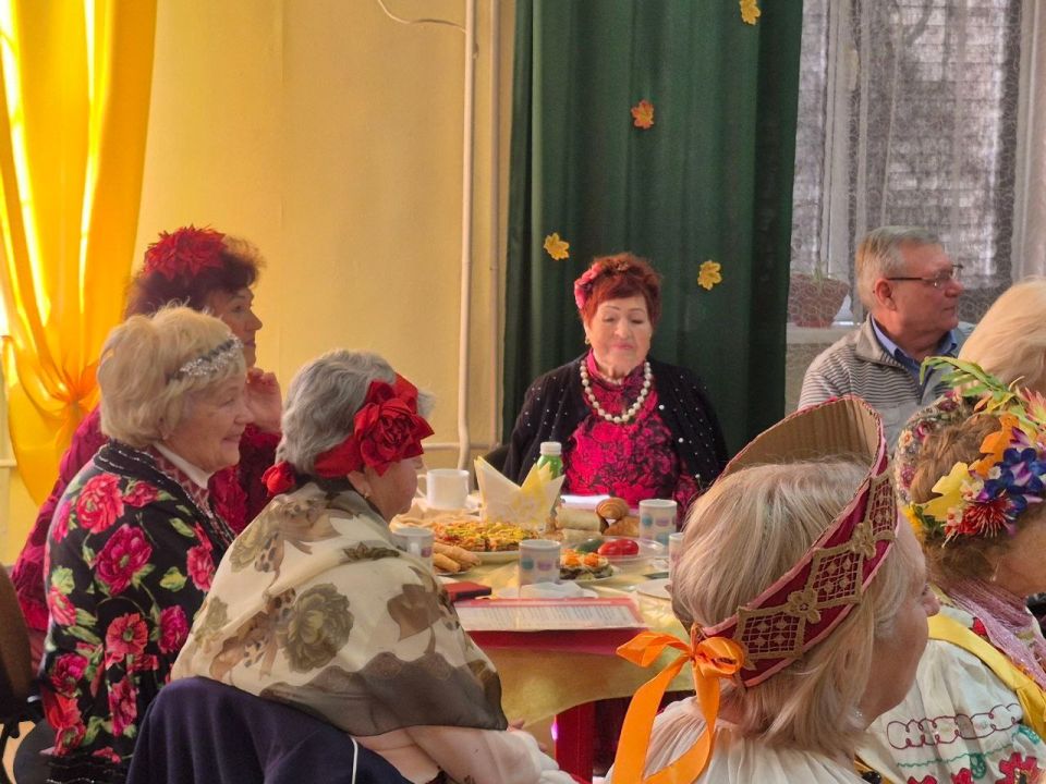 Покровские посиделки: тепло душевного общения Покровские посиделки: тепло душевного общения