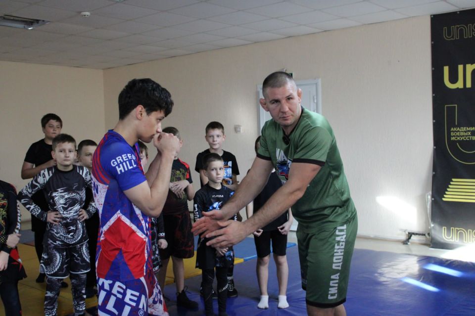 Мастер-класс для горловских спортсменов: вперёд – от рекорда к рекорду Мастер-класс для горловских спортсменов: вперёд – от рекорда к рекорду