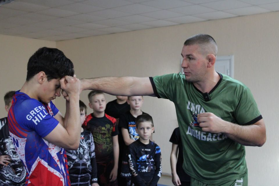 Мастер-класс для горловских спортсменов: вперёд – от рекорда к рекорду Мастер-класс для горловских спортсменов: вперёд – от рекорда к рекорду