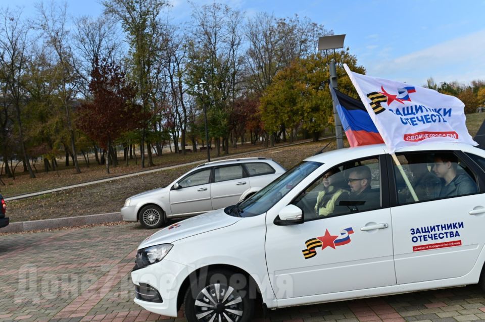 Открыто для всех водителей: в ДНР прошел автопробег по полностью восстановленному Ясиноватскому шоссе Открыто для всех водителей: в ДНР прошел автопробег по полностью восстановленному Ясиноватскому шоссе