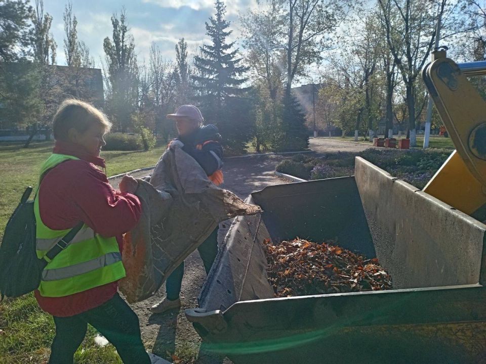 МУП «Простор» ежедневно выполняет все необходимые работы по содержанию городских улиц МУП «Простор» ежедневно выполняет все необходимые работы по содержанию городских улиц