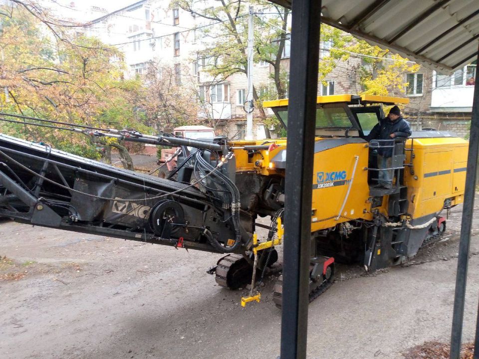 Роман Конев: О дорожных работах МУНИЦИПАЛЬНОГО УНИТАРНОГО ПРЕДПРИЯТИЯ «ПРОСТОР» АДМИНИСТРАЦИИ ГОРОДСКОГО ОКРУГА ГОРЛОВКА ДОНЕЦКОЙ НАРОДНОЙ РЕСПУБЛИКИ Роман Конев: О дорожных работах МУНИЦИПАЛЬНОГО УНИТАРНОГО ПРЕДПРИЯТИЯ «ПРОСТОР» АДМИНИСТРАЦИИ ГОРОДСКОГО ОКРУГА ГОРЛОВКА ДОНЕЦКОЙ НАРОДНОЙ РЕСПУБЛИКИ