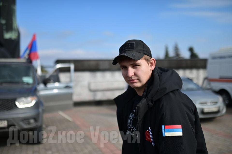 Открыто для всех водителей: в ДНР прошел автопробег по полностью восстановленному Ясиноватскому шоссе Открыто для всех водителей: в ДНР прошел автопробег по полностью восстановленному Ясиноватскому шоссе