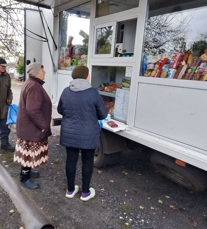 С 22 по 24 октября 2025 года осуществлена выездная торговля с использованием автомагазинов в населенных пунктах городских округов Донецк, Горловка, Мариуполь, на территории г. Авдеевка, также Волновахского, Володарского... С 22 по 24 октября 2025 года осуществлена выездная торговля с использованием автомагазинов в населенных пунктах городских округов Донецк, Горловка, Мариуполь, на территории г. Авдеевка, также Волновахского, Володарского...