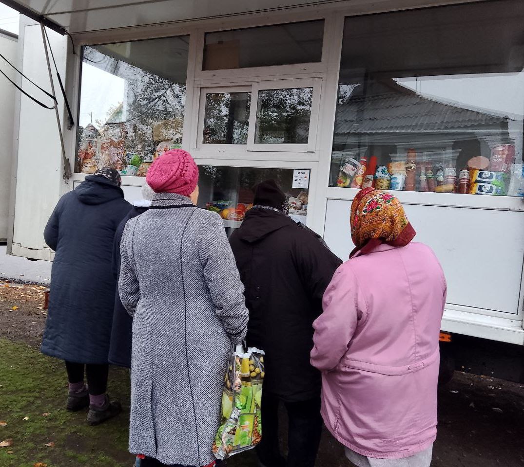 С 22 по 24 октября 2025 года осуществлена выездная торговля с использованием автомагазинов в населенных пунктах городских округов Донецк, Горловка, Мариуполь, на территории г. Авдеевка, также Волновахского, Володарского... С 22 по 24 октября 2025 года осуществлена выездная торговля с использованием автомагазинов в населенных пунктах городских округов Донецк, Горловка, Мариуполь, на территории г. Авдеевка, также Волновахского, Володарского...