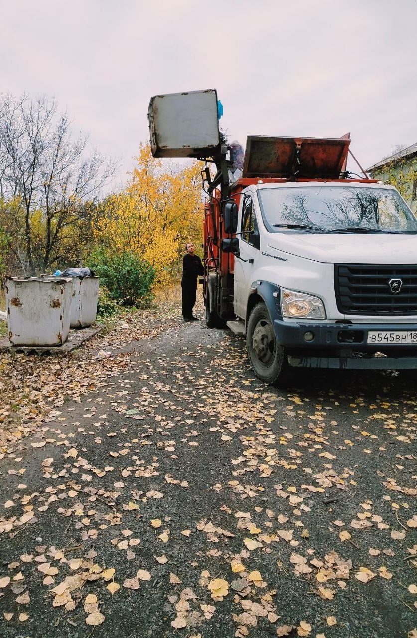 Горловским филиалом ГУП ДНР «ДОНСНАБКОМПЛЕКТ» ежедневно производится работа по вывозу твердых коммунальных отходов Горловским филиалом ГУП ДНР «ДОНСНАБКОМПЛЕКТ» ежедневно производится работа по вывозу твердых коммунальных отходов