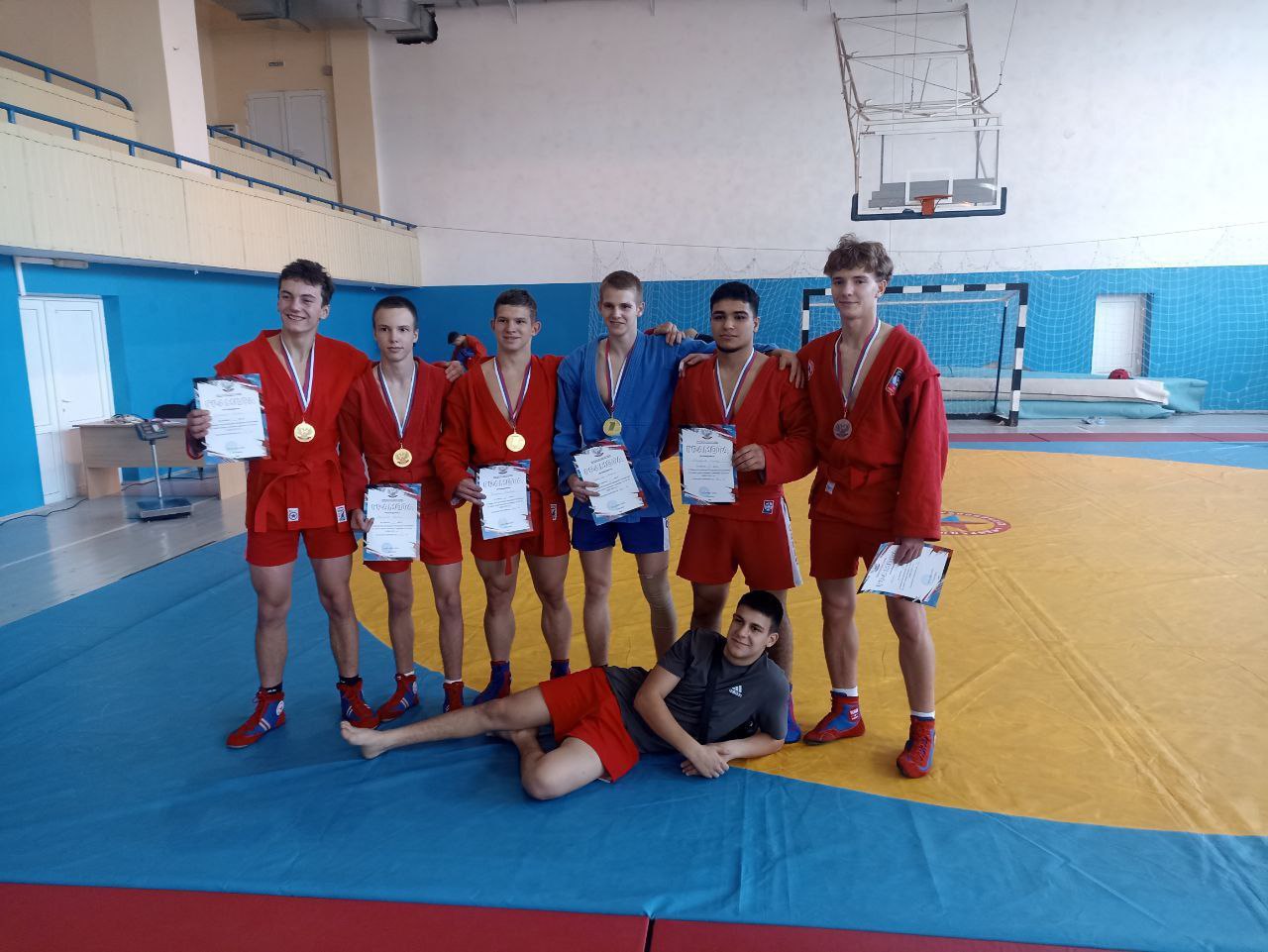 Иван Приходько: В рамках реализации партийного проекта Единой России «Выбор Сильных» Горловские спортсмены приняли участие в соревнованиях по самбо Иван Приходько: В рамках реализации партийного проекта Единой России «Выбор Сильных» Горловские спортсмены приняли участие в соревнованиях по самбо