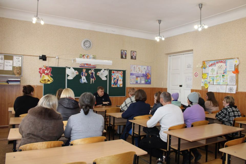 Иван Приходько: Состоялась встреча руководства администрации городского округа Горловка с трудовым коллективом Иван Приходько: Состоялась встреча руководства администрации городского округа Горловка с трудовым коллективом