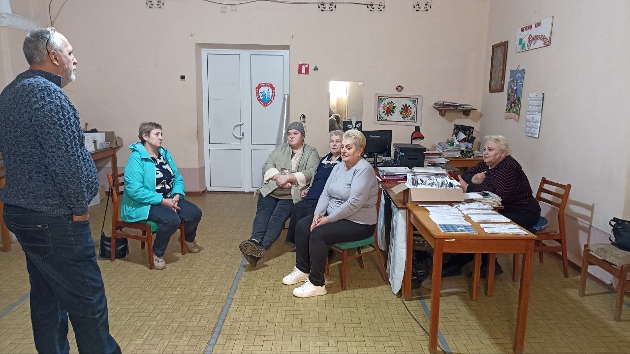 Роман Конев: ВСТРЕЧИ С НАСЕЛЕНИЕМ. 28 октября 2025 года депутаты Горловского городского совета от фракции «Единая Россия» – Олег Сладкевич, Александр Кунов, Максим Лебедев в рамках исполнения поручения Главы Донецкой...