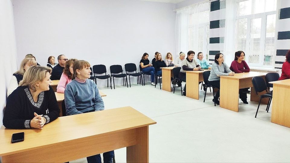 Иван Приходько: В Калининском районе Горловки прошла встреча с трудовым коллективом Иван Приходько: В Калининском районе Горловки прошла встреча с трудовым коллективом