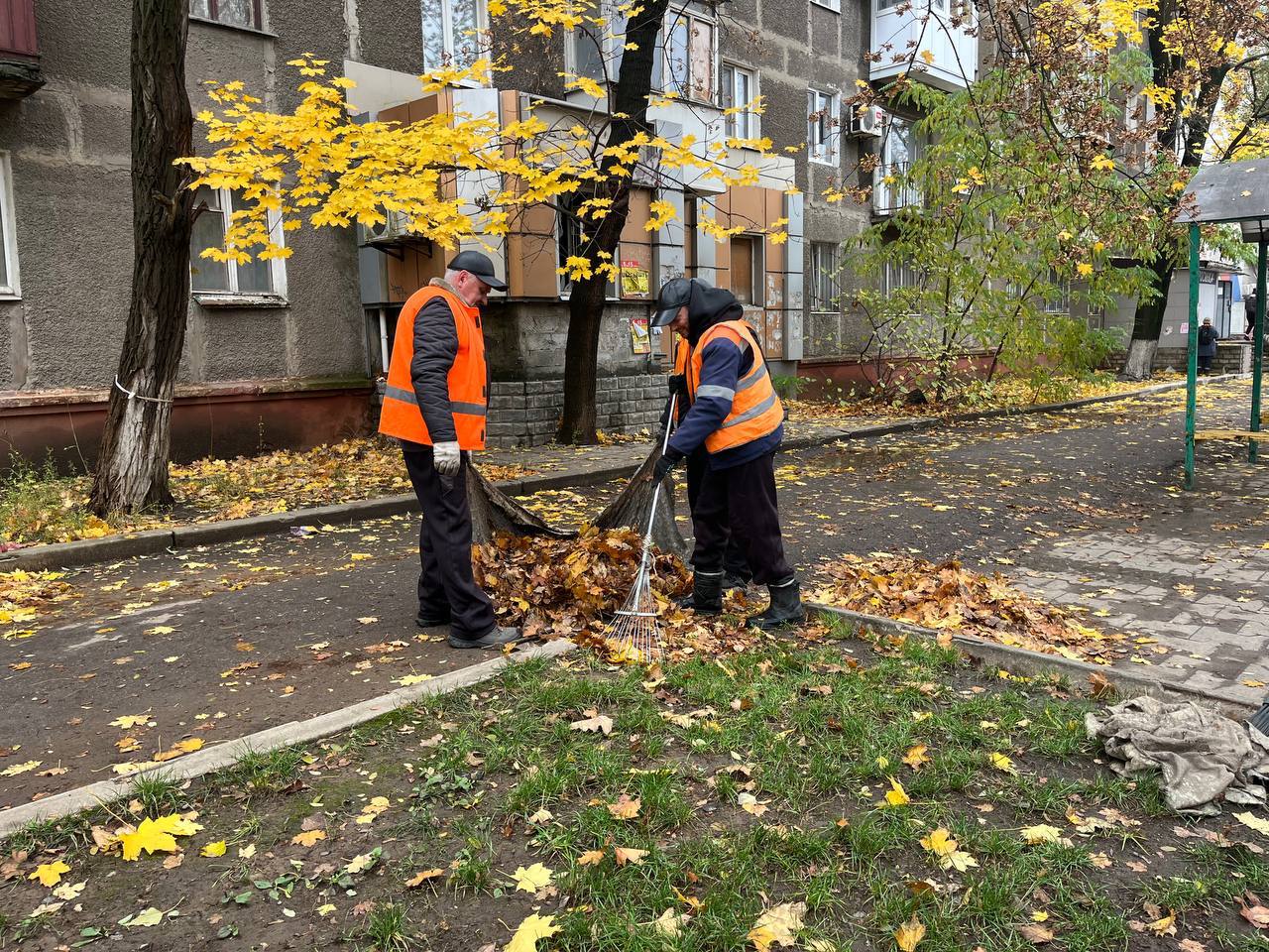 МУП «Простор» ежедневно выполняет все необходимые работы по содержанию городских улиц МУП «Простор» ежедневно выполняет все необходимые работы по содержанию городских улиц