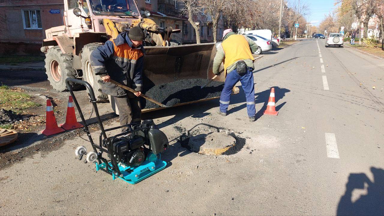 МУП «Простор» ежедневно выполняет все необходимые работы по содержанию городских улиц МУП «Простор» ежедневно выполняет все необходимые работы по содержанию городских улиц