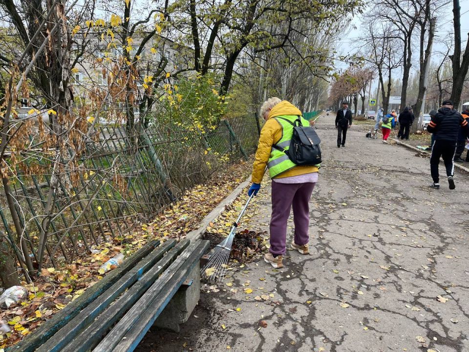 МУП «Простор» ежедневно выполняет все необходимые работы по содержанию городских улиц МУП «Простор» ежедневно выполняет все необходимые работы по содержанию городских улиц
