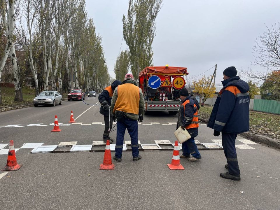 МУП «Простор» ежедневно выполняет все необходимые работы по содержанию городских улиц МУП «Простор» ежедневно выполняет все необходимые работы по содержанию городских улиц
