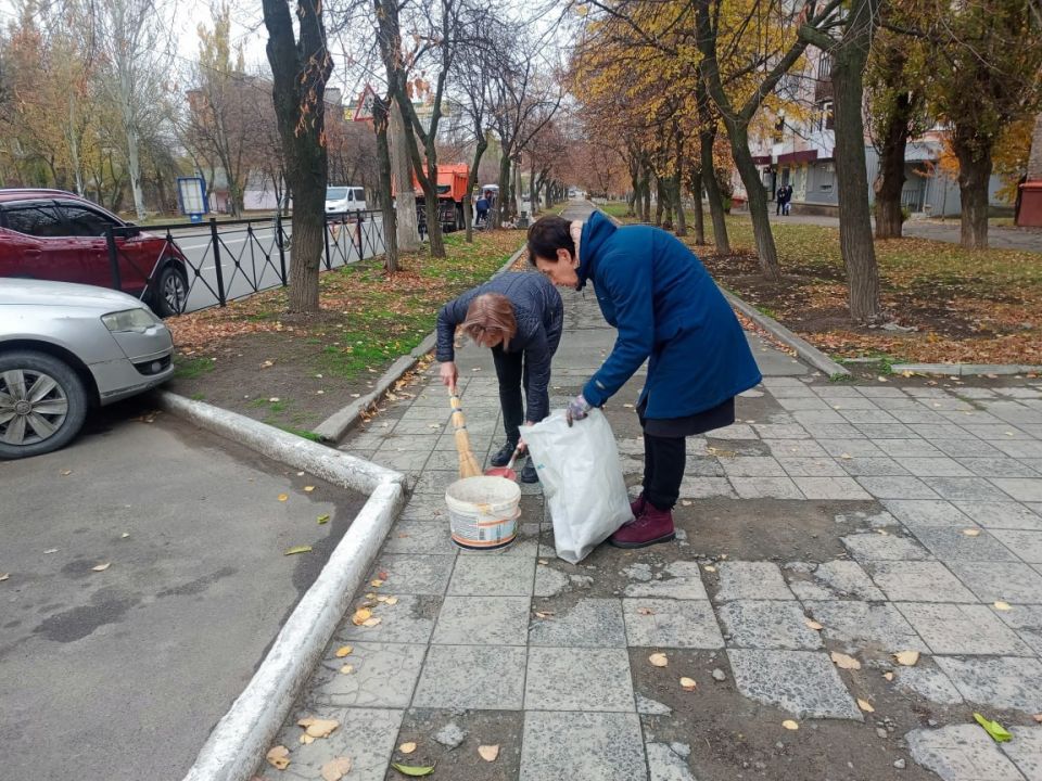 Иван Приходько: Партийцы Единой России Центрально-Городского района Горловки поддерживают проект «Городская среда» Иван Приходько: Партийцы Единой России Центрально-Городского района Горловки поддерживают проект «Городская среда»