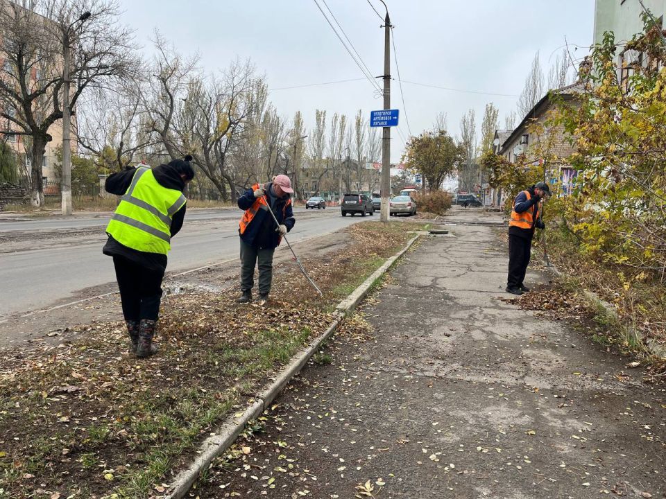МУП «Простор» ежедневно выполняет все необходимые работы по содержанию городских улиц МУП «Простор» ежедневно выполняет все необходимые работы по содержанию городских улиц