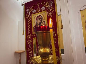 Пока на Западе наряжаются в нечисть, наша молодёжь ходит в храмы