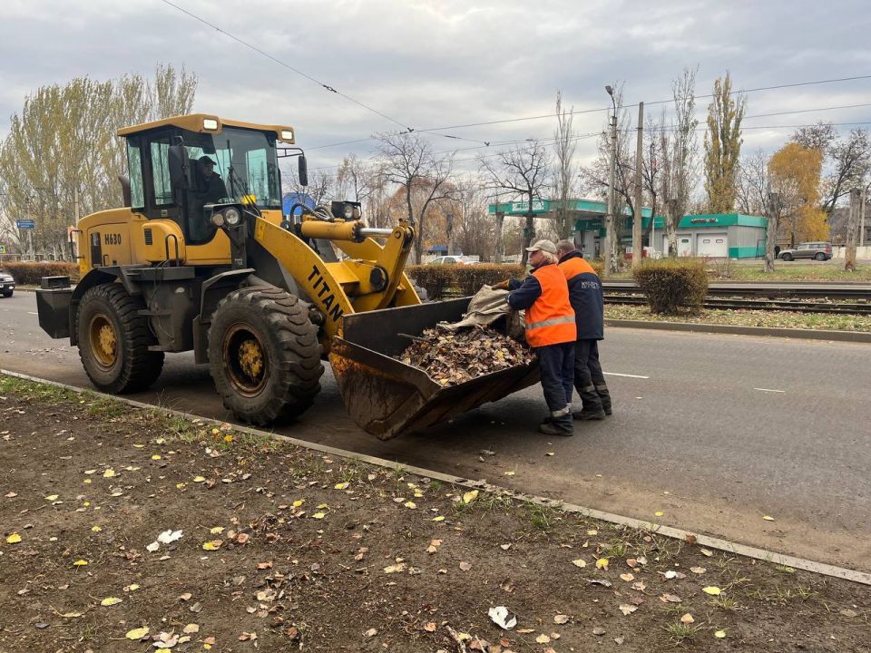 МУП «Простор» ежедневно выполняет все необходимые работы по содержанию городских улиц МУП «Простор» ежедневно выполняет все необходимые работы по содержанию городских улиц