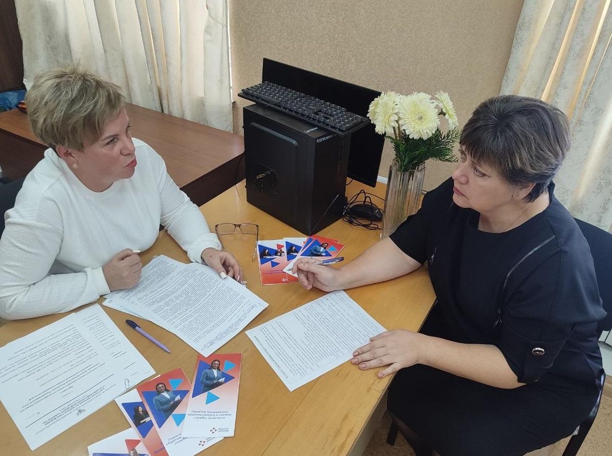 Горловский центр занятости организовал выездной консультационный пункт для граждан под риском высвобождения Горловский центр занятости организовал выездной консультационный пункт для граждан под риском высвобождения