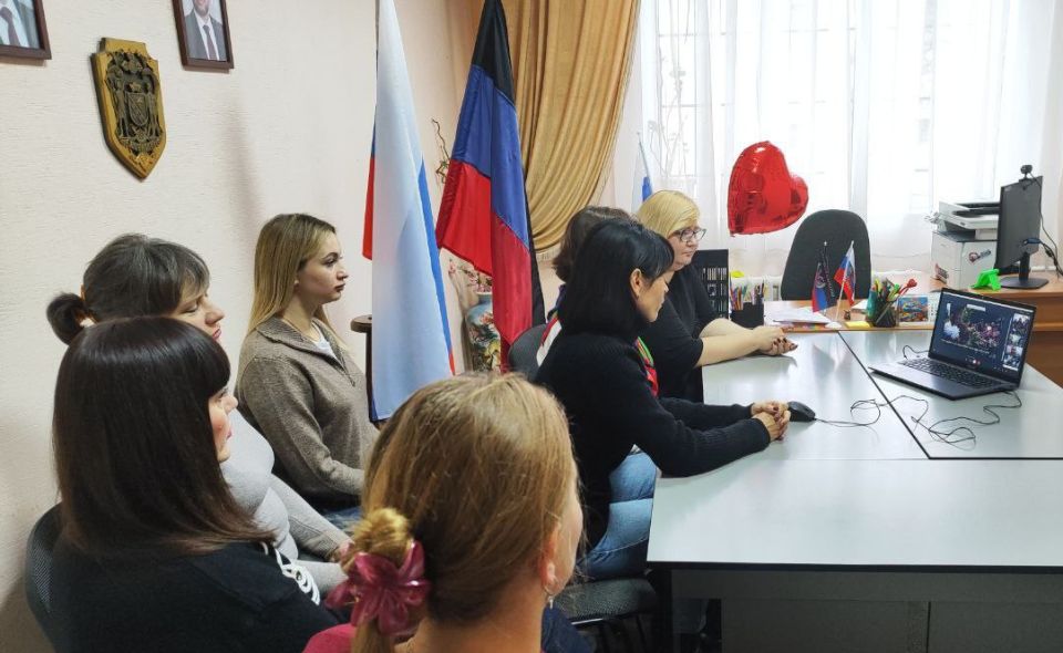 Иван Приходько: Состоялось торжественное открытие Городского фестиваля-пазла национальных культур «Донбасс, где степи без конца» Иван Приходько: Состоялось торжественное открытие Городского фестиваля-пазла национальных культур «Донбасс, где степи без конца»