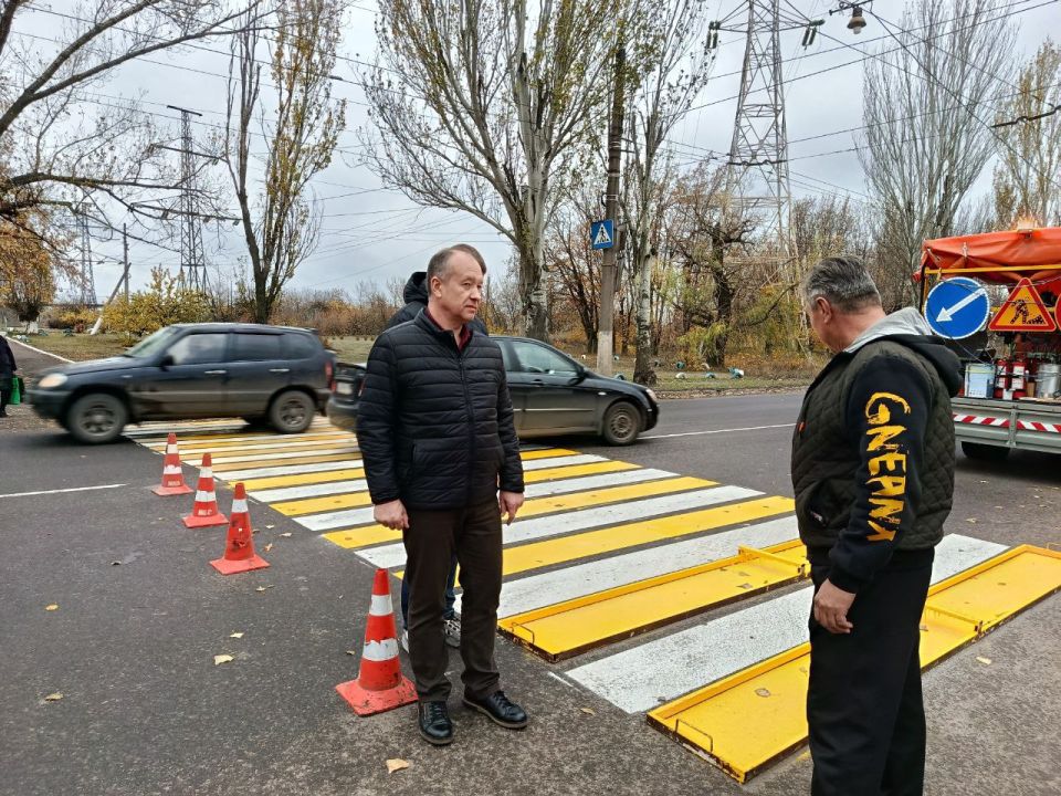 Иван Приходько: В Горловке реализуется комплекс мер в рамках проекта парии «Единая Россия» «Безопасные дороги» Иван Приходько: В Горловке реализуется комплекс мер в рамках проекта парии «Единая Россия» «Безопасные дороги»