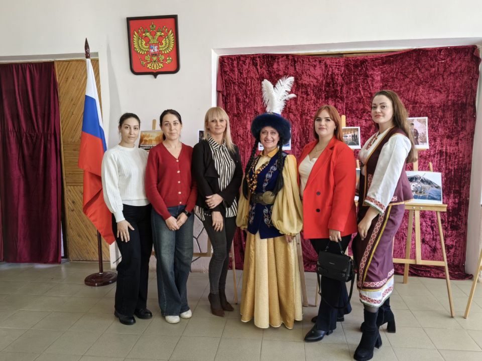 Мероприятия ко Дню народного единства в центрах занятости ДНР – в #ДАЙДЖЕСТ_ЦЗ_ДНР за неделю Мероприятия ко Дню народного единства в центрах занятости ДНР – в #ДАЙДЖЕСТ_ЦЗ_ДНР за неделю