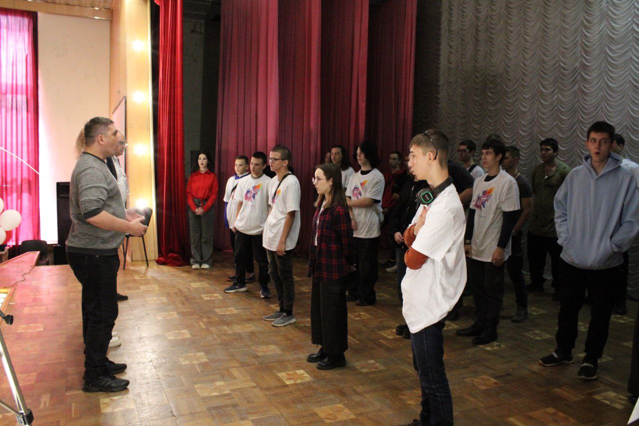 Школа творчества: театр в Потоке - очередной мастер-класс «Вдохновения в потоке» Школа творчества: театр в Потоке - очередной мастер-класс «Вдохновения в потоке»