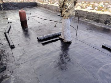 Иван Приходько: Добрый день, уважаемые жители Горловки! Представляю вашему вниманию еженедельный обзор работ, выполненных муниципальным унитарным предприятием «Управляющая компания города Горловка»