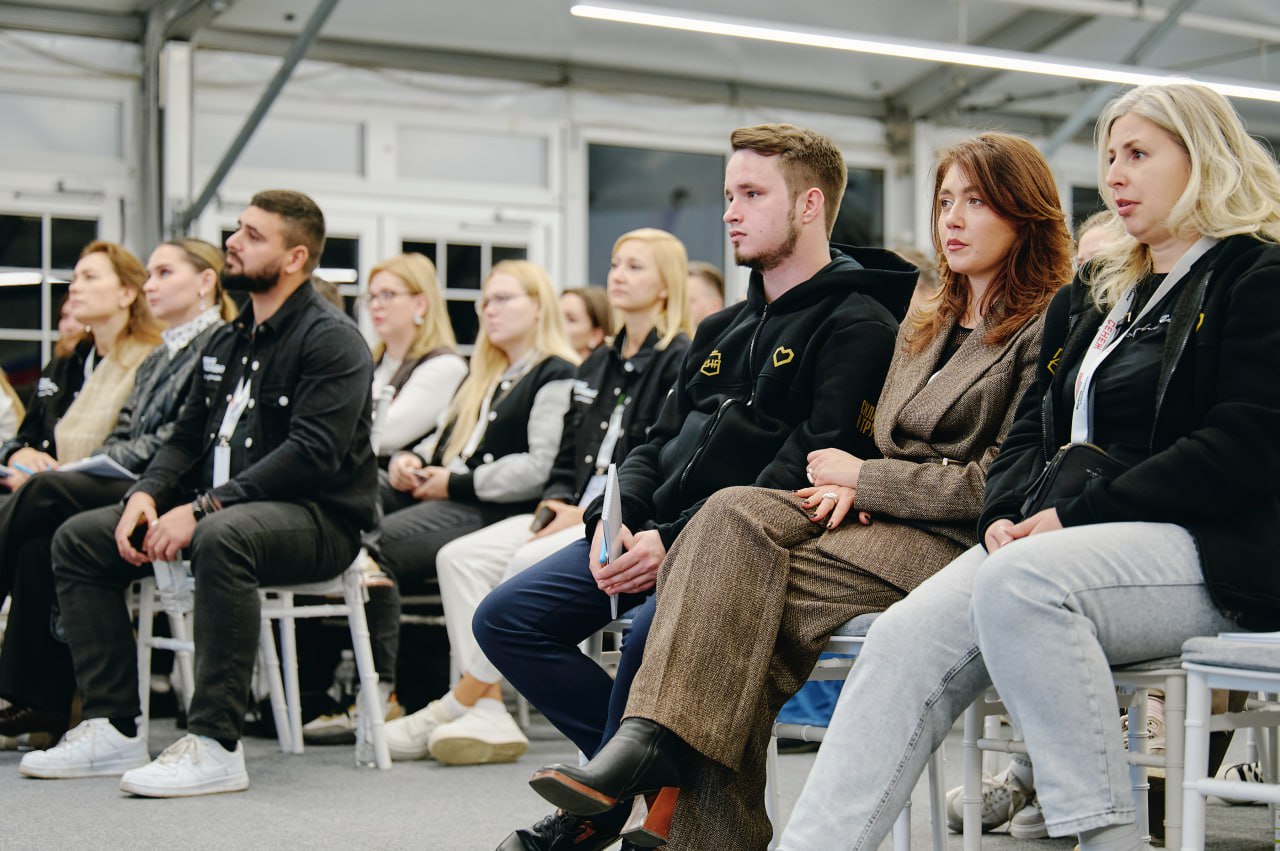 Команда муниципального образования городского округа Горловка Донецкой Народной Республики принимает участие в финальном этапе Всероссийского конкурса профессионального мастерства в сфере молодёжной политики! Команда муниципального образования городского округа Горловка Донецкой Народной Республики принимает участие в финальном этапе Всероссийского конкурса профессионального мастерства в сфере молодёжной политики!