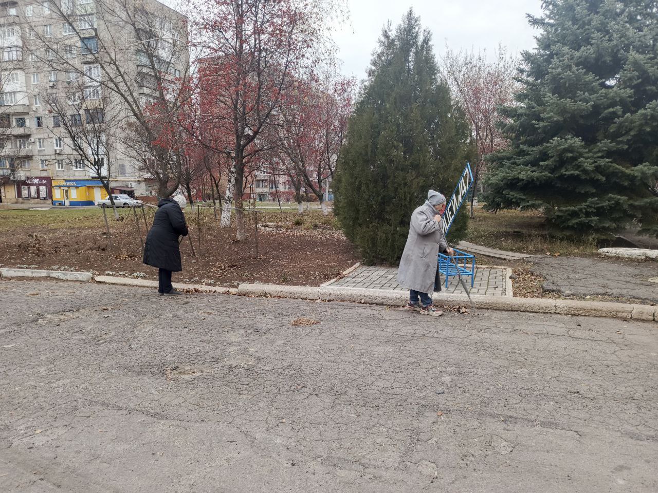 Иван Приходько: В Никитовском районе Горловки продолжается масштабный партийный проект Единой России «Городская среда»